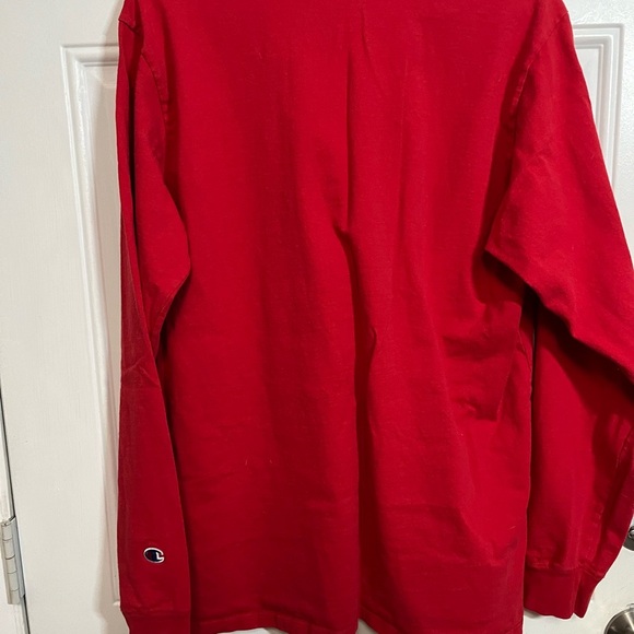2/$30 Champion Men’s Large Classic Red Crewneck Shirt - Picture 5 of 6
